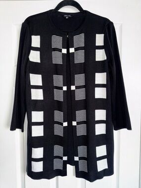 MISOOK Black White Stretch Knit 3/4 Sleeve Long Dressy Classic Cardigan Jacket M